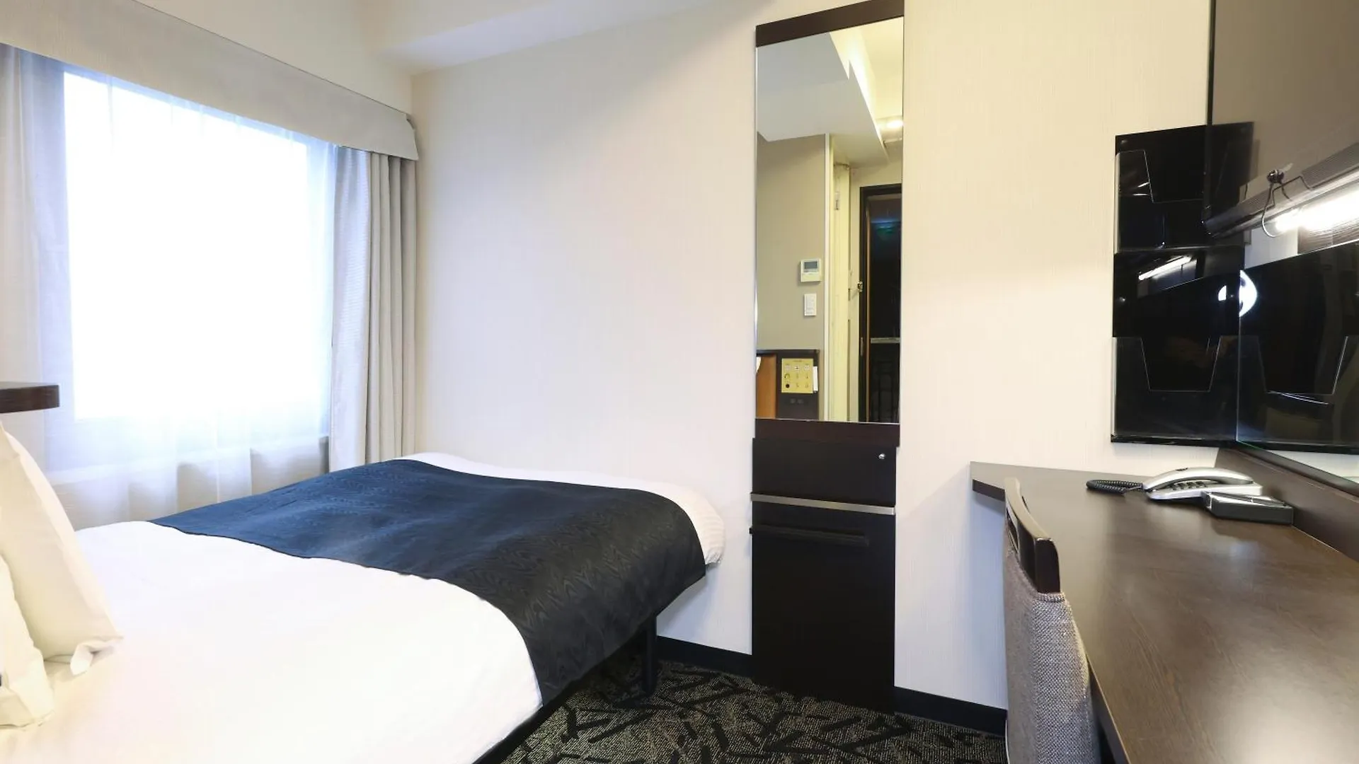 ***  Apa Hotel Akihabara Ekimae Tokyo Japan